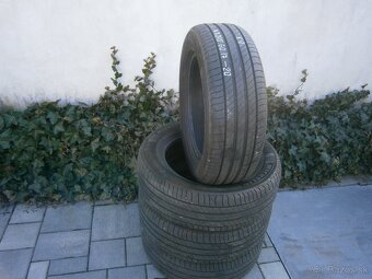 Predám 4x letné pneu Michelin 215/60 R17 96HXL - 2