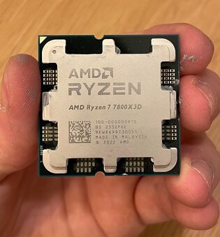 AMD Ryzen 7 7800X3D - 2