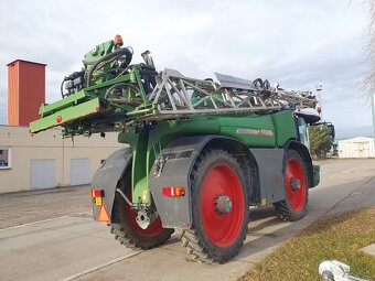 Samochodný postrekovač Fendt Rogator 655 - 2