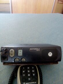 Predám vysielačku MOTOROLA CM140 - 2