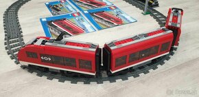 LEGO VLAK 7938 PASSENGER TRAIN - 2