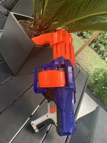 Nerf Surgefire pištol - 2