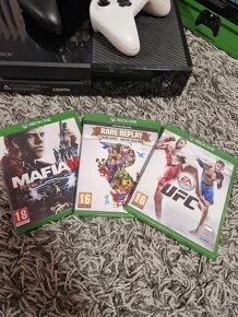 Predám Xbox One 500gb + 2x ovládač 2 + 30 hier - 2