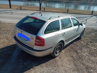 Predam škoda octavia kombi,1.9tdi,77kw,2006 - 2