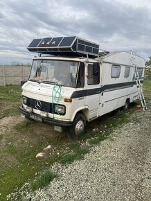 Auto karavan Mercedes 608D - 2