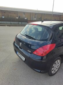 Peugeot 308 1.4 70kw manuál - 2