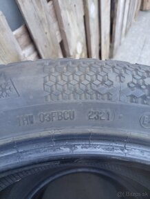 215/55R17 - 2