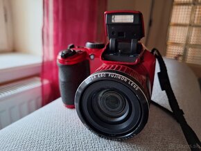 Fujifilm Finepix S4800 - 2