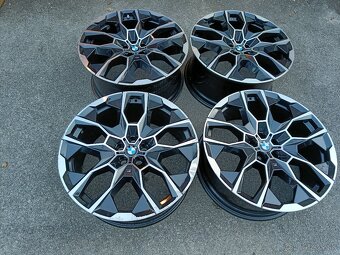 BMW ALU disky R22, 5X112, 9,5/10,5J, X7 M-packet - 2