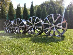 VW Golf R16 5x112 Black Polished - 2