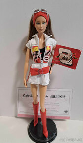 Na predaj zberatelska Barbie Nascar - 2