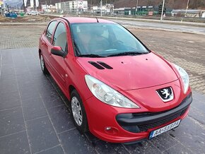 Peugeot 206+ 1.4 benzín 2011 - 2