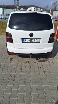 Volkswagen Touran Cross - 2