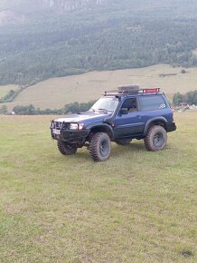 Predám Nissan patrol y61 - 2