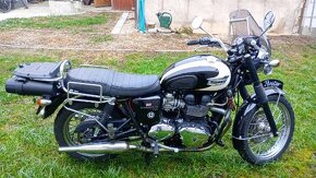 Triumph Bonneville T100 - 2