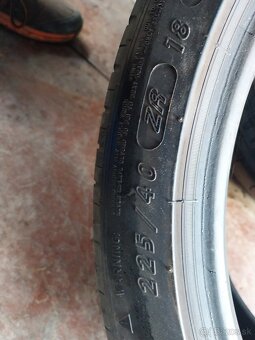 255/35r18 225/40 r18 - 2