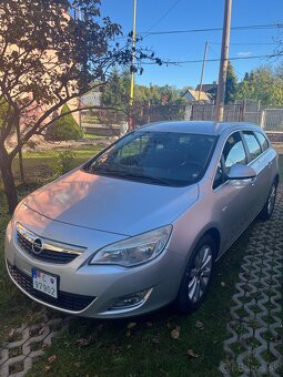 Opel Astra J 1.7CDTI 92kw - 2