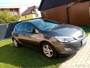 Opel astra J 1.4 74kw - 2