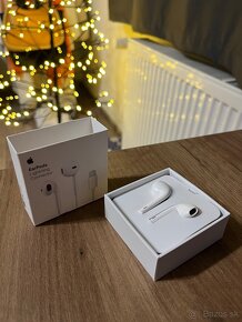 Apple EarPods Lightning Connector - 2