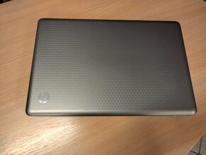 predám nefunkčný notebook Hp g62-355dx - 2