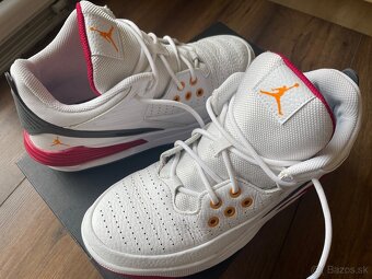 Tenisky Jordan max aura 5 vel.41 - 2