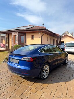 Tesla Model 3 SR plus - 2