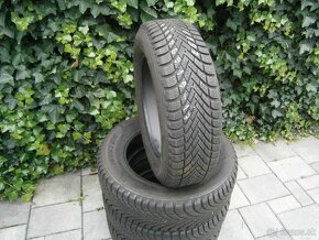 Predám 4x zimné ako nové pneu Pirelli 195/65 R15 91T - 2