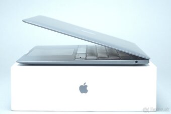 ZÁRUKA/Macbook Air 13.3"/I5 1.6GHZ/8GB RAM/128GB SSD/SpaceG - 2