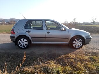 VW GOLF 1.9 TDi 66KW EDICIA OCEAN TOP STAV - 2