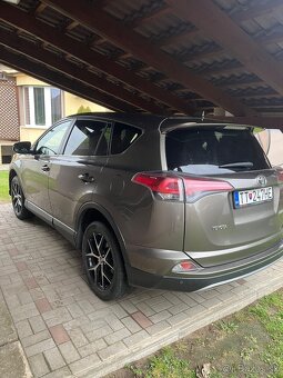 Toyota RAV4 - 2