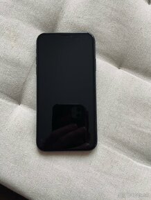 iPhone 11 black - 2