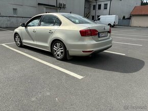 volkswagen jetta 2.0tdi cr - 2