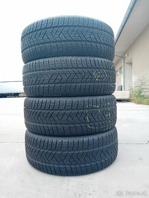 Zánovné zimné pneumatiky Pirelli 245/45R20 103V - 2