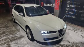 Alfa romeo 159 rv:2009 271tis.najazd - 2