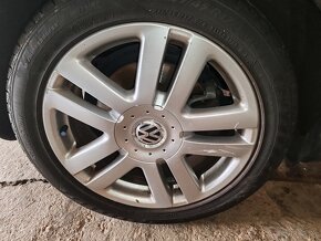 VW elektróny 5x112 R17, zimná sada - 2