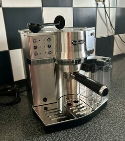 Pákový kávovar DE LONGHI EC 860.M - 2