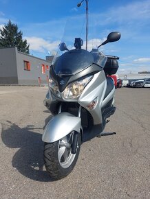 2017 SUZUKI BURGMAN UH 200 ABS, naj, 8000 km po servisu - 2