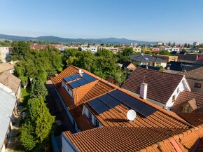 TOREA - VEĽKÝ RODINNÝ DOM S OBCHODNÝMI PRIESTORMI - GRINAVA, - 2