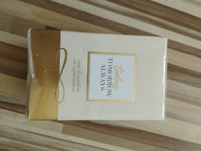 Toaletný parfum a sada Avon - 2