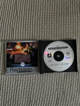 Medal of honor underground ps1 - 2