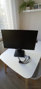 Predám PC monitor - 2