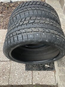 Zimne pneu 235/35r19 - 2