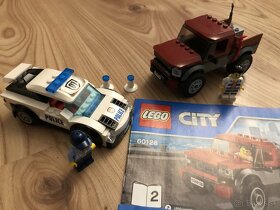 Lego CITY 60128 - Policajná naháňačka off road - 2