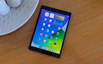 iPad 9th gen 64GB WIFI - 2