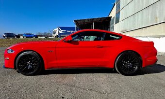 Ford Mustang GT 5.0 V8 - 2