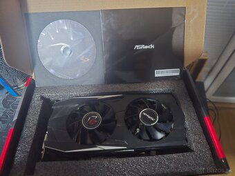 ASRock RX 570 8GB Phantom Gaming - 2