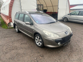 Peugeot 307 SW 2,0 16V HDI 100KW RHR prodám díly - 2