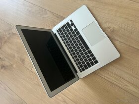 Macbook Air 13" 2017, 8GB RAM, 128GB HDD - 2