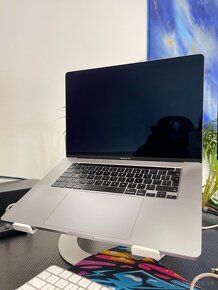 Predám MacBook PRO 16" 2019 - 2