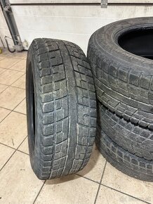 225/65 R17Yokohama M+S - 2